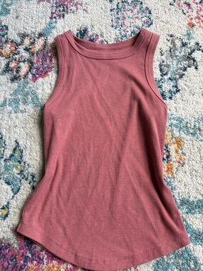 SO Ribbed Tank Top in Mauve Pink